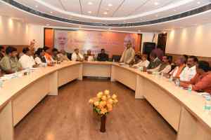 ग्रामीण विकास पंचायती राज एवं बुनकर प्रकोष्ठ की राष्ट्रीय बैठक दिल्ली में संपन्न