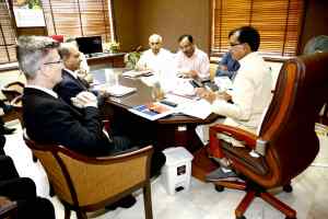 भोपाल में 500 करोड़ रूपये के निवेश से कमर्शियल व्हीकल निर्माण संयंत्र बनेगा