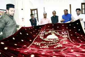 मुख्यमंत्री चौहान ने अजमेर शरीफ के लिये रवाना की चादर