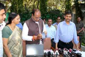 कड़कनाथ मुर्गा अब ऑनलाइन उपलब्ध