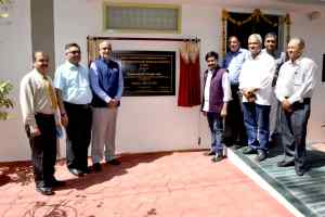 राज्यमंत्री जोशी ने इंदौर में किया डिजाइन एवं इन्क्यूवेशन सेंटर का लोकार्पण