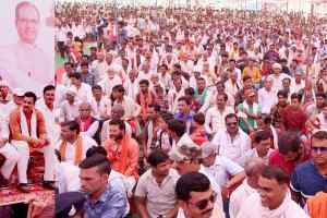 किसानों के खेतों में पानी पहुँचाने से बढ़ा कोई काम नहीं:वित्त मंत्री मलैया