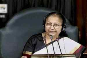 लोक सभा स्पीकर ने की होस्टल में रहने वाली बच्चियों की चिंता