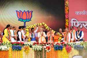 मध्यप्रदेश में असर खो गए मोदी