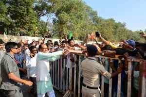 खबर नेशन कांग्रेस ने कभी सरदार पटेल को उचित सम्मान नहीं दियाः मुख्यमंत्री  दमोह की जनसभा में मुख्यमंत्री ने कहा- एक ही परिवार  की जय-जय करती रही कांग्रेस