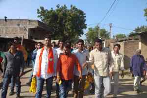 भाजपा प्रत्याशी मनोज पटेल का तूफानी जनसंपर्क