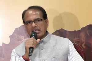 पत्नी से मंत्री के मजाक पर संवेदनशील होने वाले शिवराज इतने असंवेदनशील क्यों निकले  ?