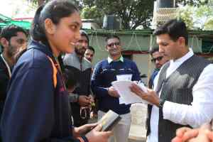 खेल मंत्री पटवारी से मिले राष्ट्रीय पैरा जूडो खिलाड़ी