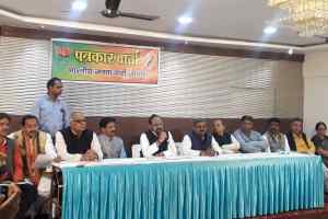 राष्ट्रहित के लिए मोदी सरकार को पुनः सत्ता में लायें कार्यकर्ताः सतीश उपाध्याय