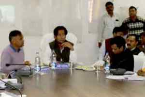 निर्माण कार्यो में राशि का दुरूपयोग करने वाले ठेकेदारों के विरूद्ध दर्ज हों अपराधिक प्रकरण
