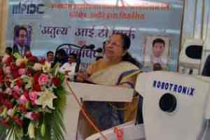 लोकसभा अध्यक्ष महाजन एवं मंत्री पटवारी द्वारा अतुल्य आईटी पार्क भवन लोकार्पित