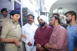 भाजयुमो द्वारा पुलिस सुबेदार अरूणसिंह के पक्ष में एस.एस.पी. को ज्ञापन दिया