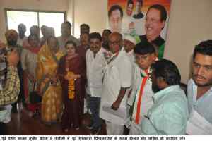 पूर्व पार्षद काजल सुनील बाकरू कांग्रेस में शामिल