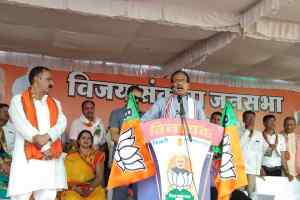 किसानों को मिल रहे नोटिस, राहुल पीट रहे कर्जमाफी का ढोलः शिवराज सिंह चौहान