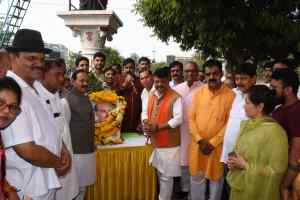 भाजपा ने डॉ. श्यामाप्रसाद मुखर्जी की पुण्यतिथि बलिदान दिवस के रूप में मनाई