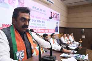 केंद्र सरकार के फैसले से मिलेगी किसानों की आय दोगुनी करने में मदद: राकेश सिंह