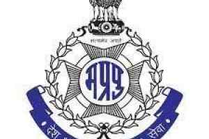 तबादले के बाद भी थाने में जमे हैं आरक्षक