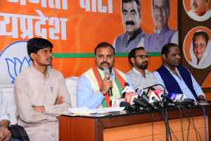 लोकतंत्र का गला घोट रही कमलनाथ सरकार: अभिलाष पांडे