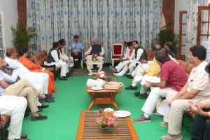 राजनैतिक लाभ के लिए सामाजिक सद्भाव मिटाने पर तुली सरकार : राकेश सिंह