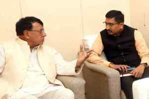 इतने भी भोले मत रहें जनसंपर्क मंत्री पी सी शर्मा कि आयुक्त के चपरासी भी दरवाजा ना खोलें