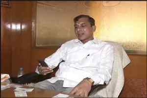 सत्ता मिली है तो सेवा करें, गुंडागर्दी न फैलाएं कांग्रेसीः उमेश शर्मा