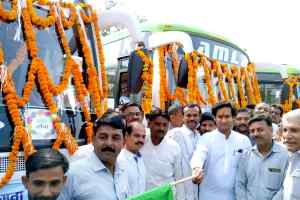 नगरीय विकास मंत्री श्री सिंह ने राघौगढ़ में किया सूत्र सेवा बस का शुभारंभ
