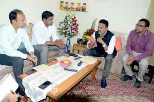 डेंगू और मलेरिया की रोकथाम के लिए जन-जागरुकता अभियान चलाया जाए :मंत्री श्री सिलावट