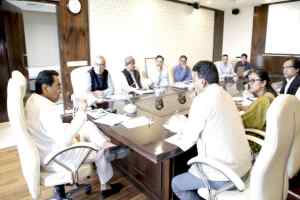 सभी जिलों में लागू करें "आयुष्मान मध्यप्रदेश" योजना : मुख्यमंत्री श्री कमल नाथ