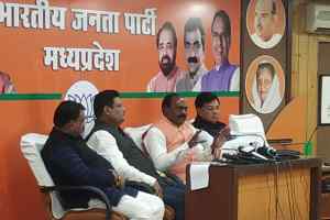 30-35 लोगों ने घर घेरकर दलित युवक को जलाया, एफआईआर सिर्फ 5 पर क्यों? : आर्य