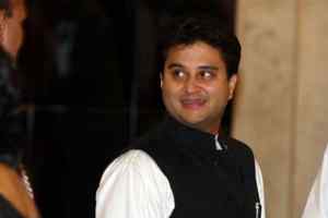 सिंधिया जी हम आपकी विनम्रता के कायल हो रहे हैं