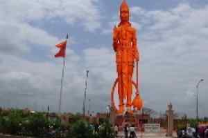 भाजपा के जय श्री राम के मुकाबले कमलनाथ हनुमान के सहारे