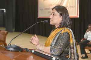 अच्छे कॅरियर के लिये जानकारियों से अपडेट रहें विद्यार्थी