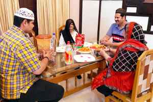घर में ही इबादत कर मांगी कोरोना को हराने की दुआ