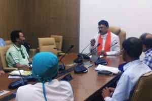 कर्मचारियों की समस्याओं का निराकरण करेंगे : मंत्री श्री पटेल