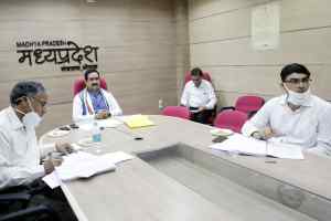 निर्माण कार्यों से संबंधित क्षेत्रों में जीएसटी की दरें कम करें : मंत्री डॉ. मिश्रा