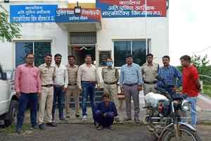 अफीम तस्कर ग्राम चौकीदार नारकोटिक्स विंग नीमच की गिरफ्त में