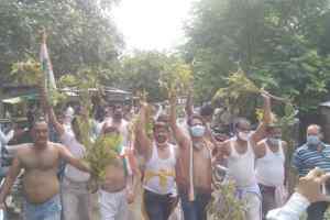 कांग्रेस का अर्धनग्न प्रदर्शन