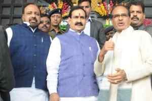 अजब सरकार के गज़ब गृहमंत्री