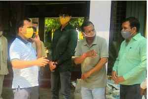 अचानक जनपद कार्यालय पहुंचे कलेक्टर, किसानों के सर्वे कार्य की की समीक्षा