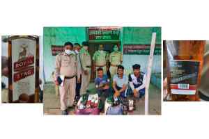 अब रेल से कर रहे शराब तस्करी