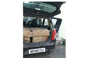 अल्टो कार में शराब का परिवहन करते 02 आरोपी गिरफ्तार