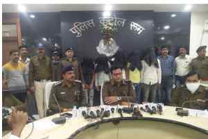 एक दर्जन से अधिक ए.टी.एम काटने वाला गिरोह पकड़ाया