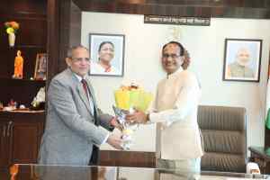 मध्यप्रदेश मानव अधिकार आयोग द्वारा तीन वित्त वर्षों का वार्षिक प्रतिवेदन प्रस्तुत