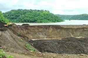 कारम बांध में हुए भ्रष्टाचार में शामिल अधिकारी, ठेकेदार, विभागीय मंत्री की न्यायिक जाँच करायी जाये: अवनीश बुंदेला