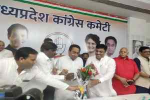 सफाई कामगार हमारी सामाजिक व्यवस्था का सबसे महत्वपूर्ण और सम्मानित अंग है: कमलनाथ