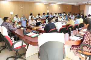 कलेक्टर ने की मुख्ममंत्री जनसेवा अभियान की समीक्षा