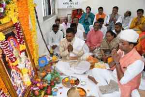 भाजपा कार्यालय पर दीपावली के उपलक्ष में पूर्ण विधि-विधान के साथ संपन्न हुई माता लक्ष्मी की पूजा