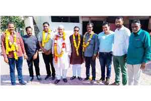 बगदाद में ग्याहरवीं शरीफ मनाने अकीदतमंद जायरीनों का काफिला रवाना