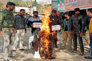 पाकिस्तान के विदेश मंत्री का प्रदेश भर में पुतला दहन