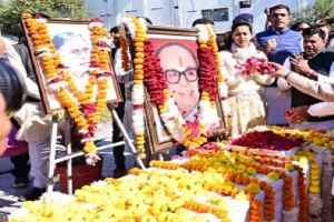 ठाकरे जी ने अपने जीवन को ख़पा कर पार्टी संगठन को खड़ा करने का काम किया : विष्णुदत्त शर्मा